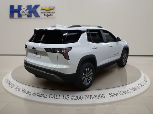 New 2026 Chevrolet Equinox LT w/ Convenience Package II FWD image 6