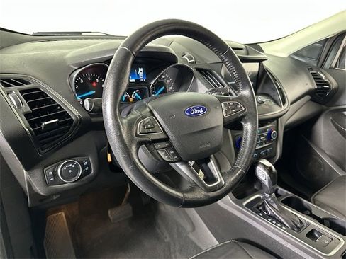 Used 2018 Ford Escape SEL image 10