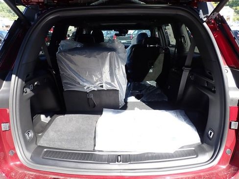 New 2025 Jeep Grand Cherokee L Altitude image 6