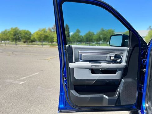 Used 2016 RAM 1500 Big Horn RWD image 9