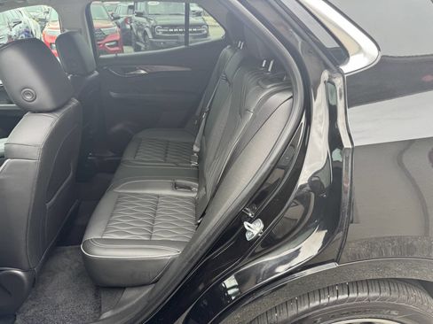 Used 2021 Buick Envision Avenir w/ Technology Package II AWD/4WD image 9