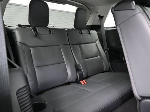 New 2025 Ford Explorer Active w/ Active Comfort Package AWD/4WD image 38