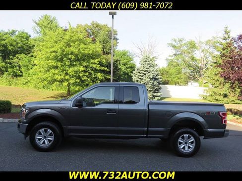 Used 2018 Ford F150 XLT AWD/4WD image 2