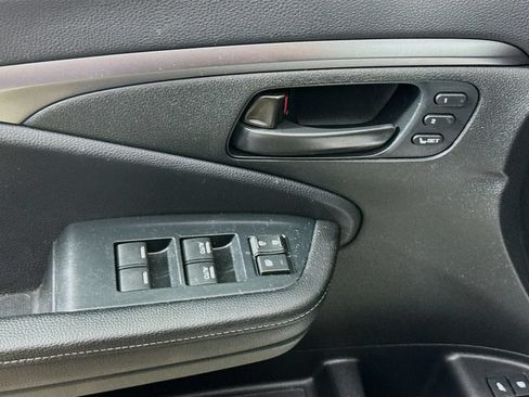 Used 2023 Honda Passport EX-L image 17