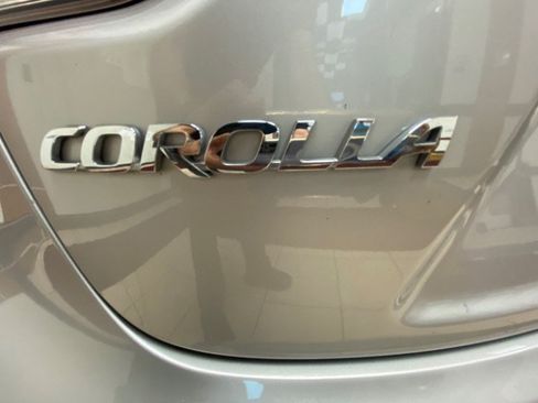 Used 2021 Toyota Corolla LE FWD image 13