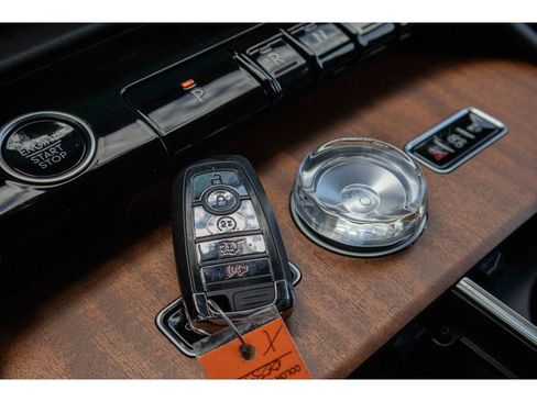 Used 2025 Lincoln Navigator Black Label AWD/4WD image 32