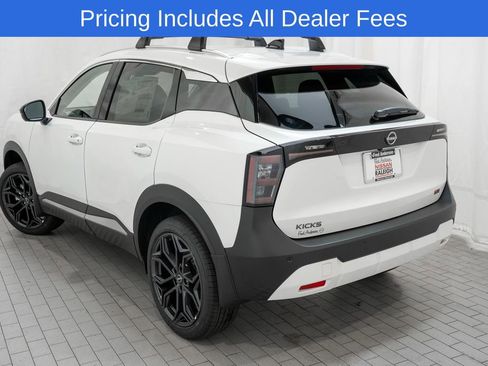 New 2026 Nissan Kicks SR w/ Cold Weather Package FWD image 4