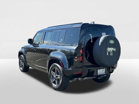 Certified 2024 Land Rover Defender 110 X-Dynamic SE image 2