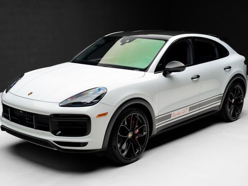Used 2022 Porsche Cayenne Turbo GT AWD/4WD image 4