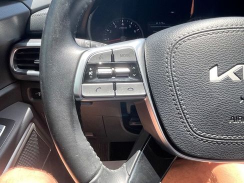 Used 2022 Kia Telluride LX AWD/4WD image 16