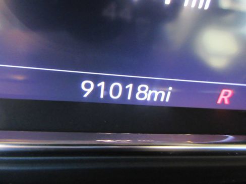 Certified 2021 GMC Yukon SLT w/ SLT Premium Package AWD/4WD image 39