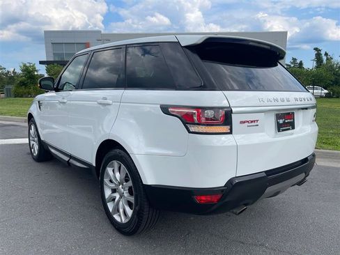 Used 2016 Land Rover Range Rover Sport SE AWD/4WD image 32