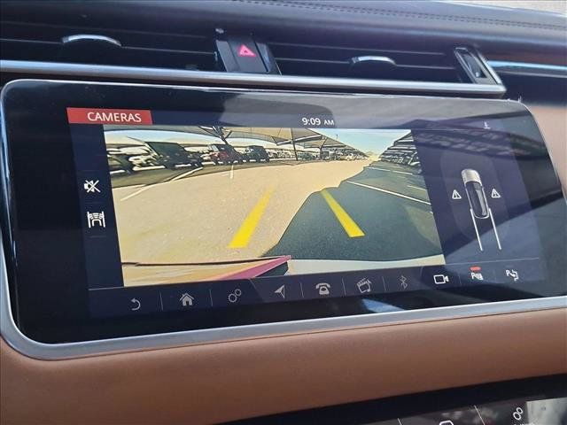 Used 2018 Land Rover Range Rover Velar AWD/4WD image 18