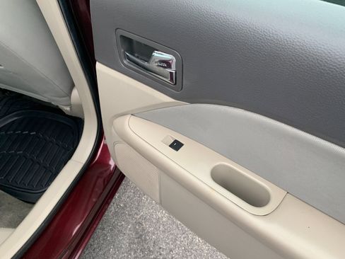 Used 2012 Ford Fusion SE image 30