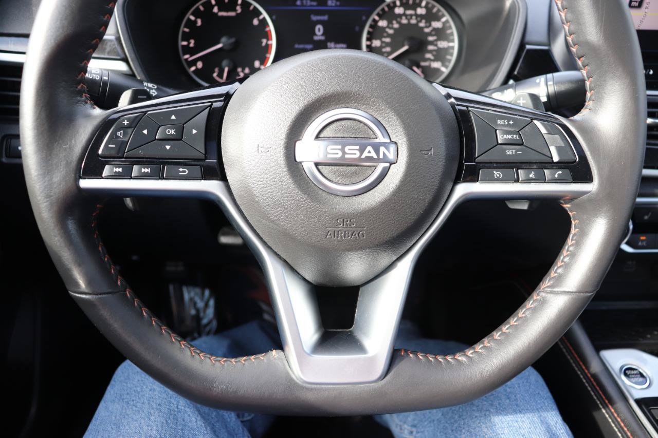 Used 2024 Nissan Altima 2.5 SR w/ SR Premium Package FWD image 28