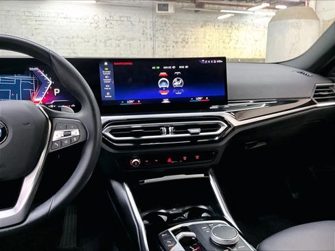 Used 2023 BMW 230i Coupe w/ Convenience Package RWD image 9