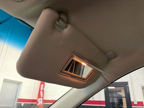 Used 2013 INFINITI JX35 AWD w/ Premium Pkg image 54