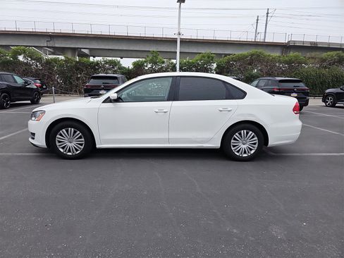 Used 2014 Volkswagen Passat 1.8T S image 8