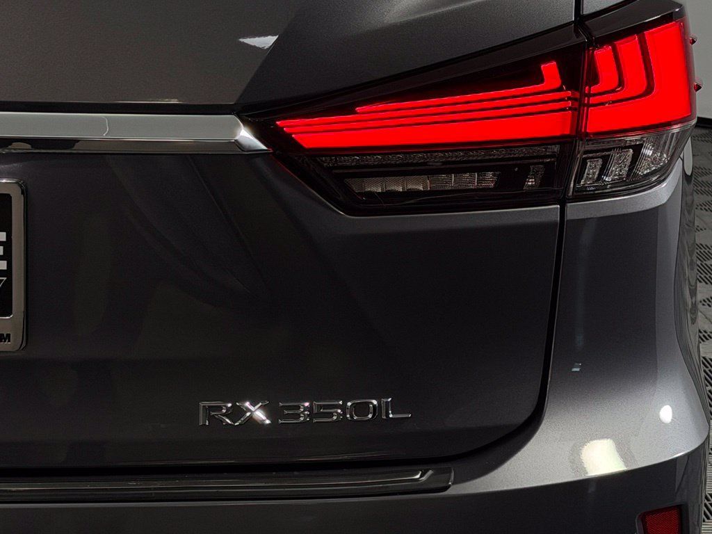 Used 2020 Lexus RX 350L Luxury w/ Accessory Package FWD image 10