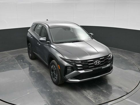 New 2026 Hyundai Tucson Blue SE image 22