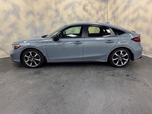 Used 2025 Honda Civic Sport Touring image 3