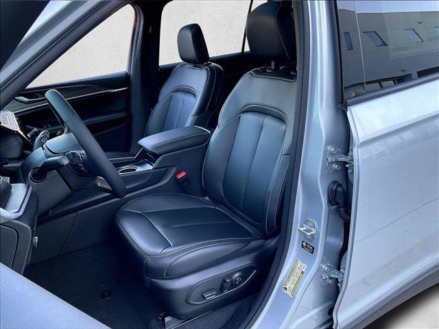New 2026 Jeep Grand Cherokee L Limited w/ Limited Altitude Package RWD image 26