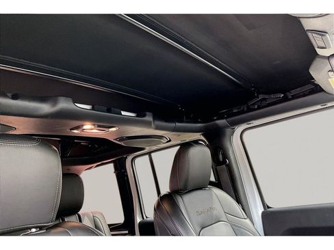 Used 2023 Jeep Wrangler Unlimited Sahara w/ Cold Weather Group AWD/4WD image 21