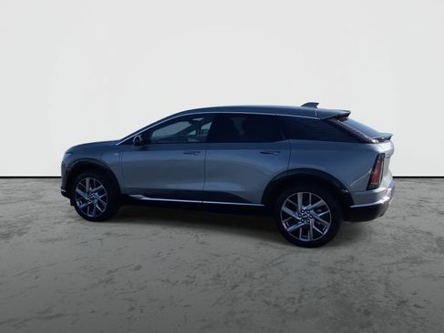 Used 2026 Cadillac Optiq Luxury 1 image 5