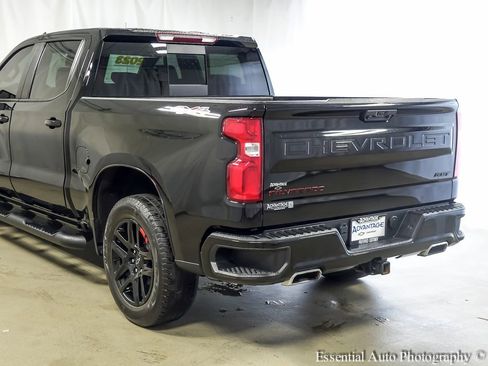 Used 2023 Chevrolet Silverado 1500 RST w/ Redline Edition AWD/4WD image 7