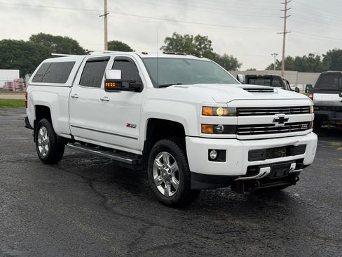 Used 2019 Chevrolet Silverado 2500 LTZ w/ Duramax Plus Package AWD/4WD image 3