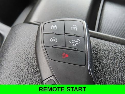 Used 2025 Chevrolet Silverado 1500 LT AWD/4WD image 37