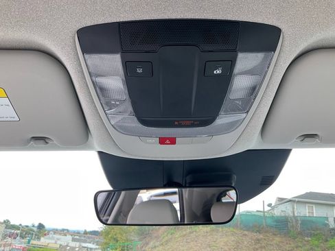 Used 2023 Kia Niro Wind FWD image 32