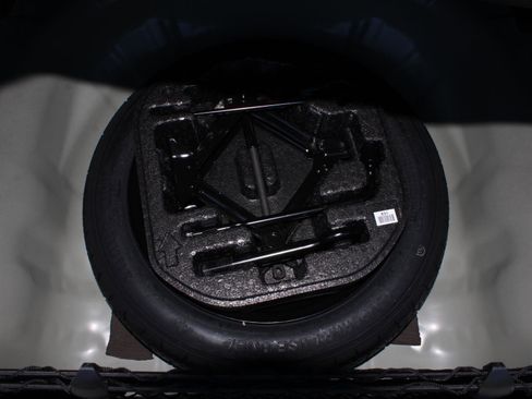 New 2025 Kia K5 LXS image 9