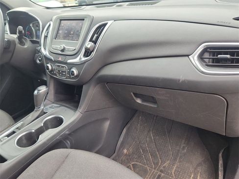 Used 2020 Chevrolet Equinox LT image 29