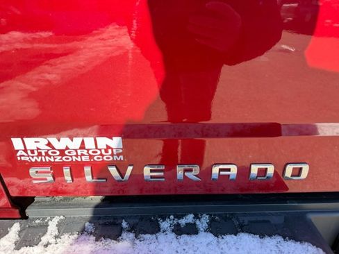 Used 2018 Chevrolet Silverado 1500 LT w/ All Star Edition image 17