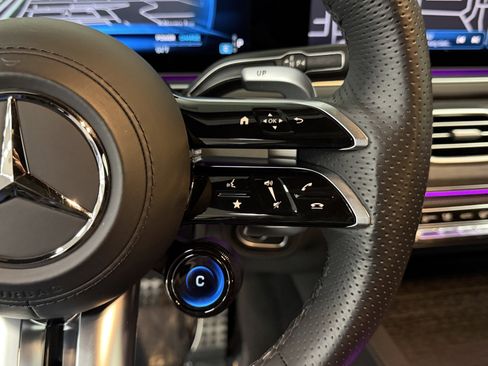 Used 2024 Mercedes-Benz GLS 63 AMG 4MATIC image 32