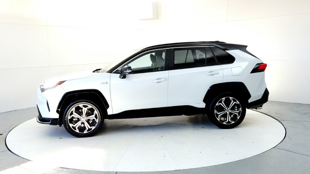 Used 2023 Toyota RAV4 XSE w/ Weather Package AWD/4WD image 3