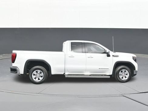 Used 2023 GMC Sierra 1500 SLE AWD/4WD image 16
