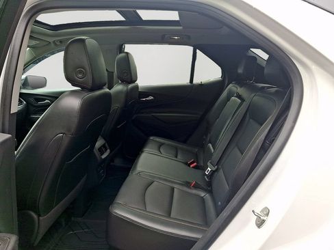 Used 2020 Chevrolet Equinox Premier AWD/4WD image 9