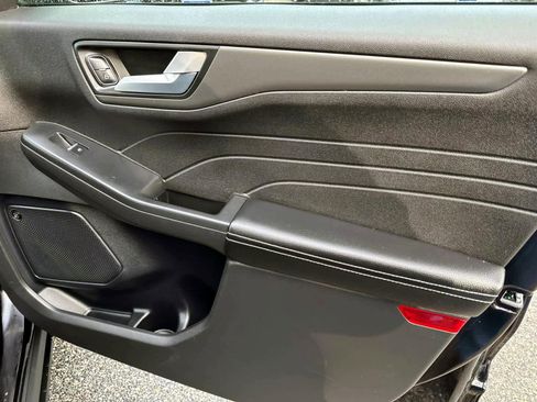 Used 2023 Ford Escape Active w/ Tech Pack #2 image 10