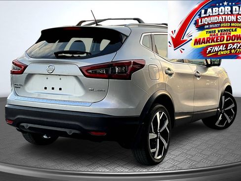 Used 2022 Nissan Rogue Sport SL AWD/4WD image 7
