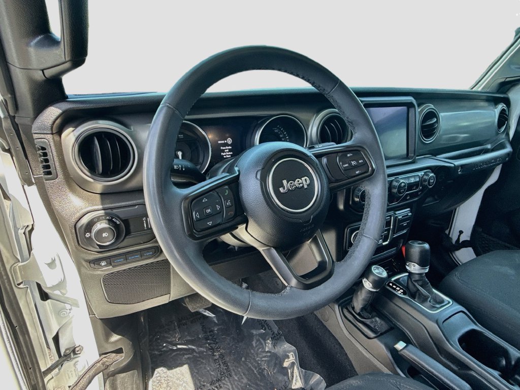 Certified 2023 Jeep Wrangler Unlimited w/ 8.4" Radio Group AWD/4WD image 12