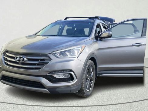 Used 2018 Hyundai Santa Fe Sport FWD image 10