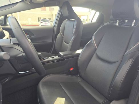 Used 2025 Toyota Prius XLE image 23
