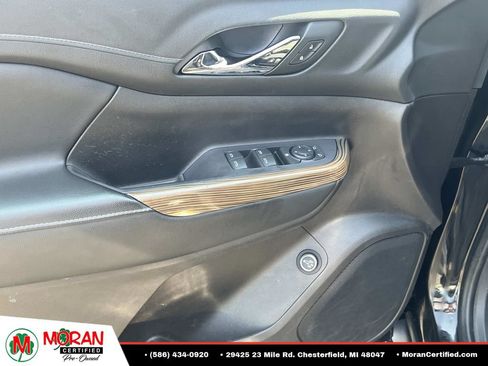 Used 2022 GMC Acadia SLE w/ LPO, Cargo Package AWD/4WD image 16