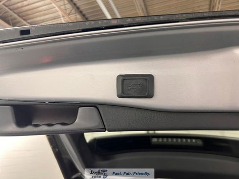 Used 2024 Toyota RAV4 XLE Premium FWD image 32