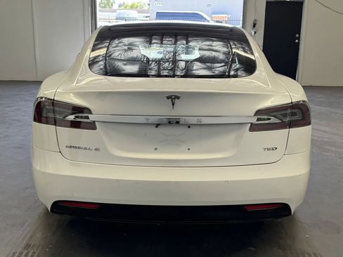 Used 2018 Tesla Model S 75D image 3