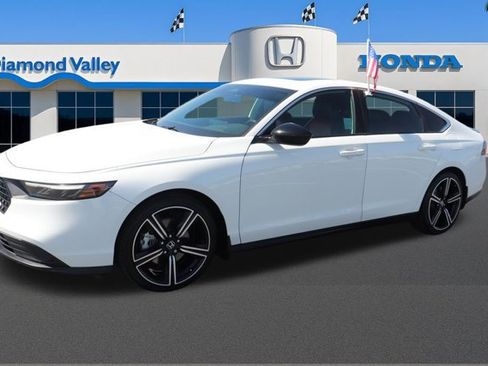 Used 2023 Honda Accord Sport image 3