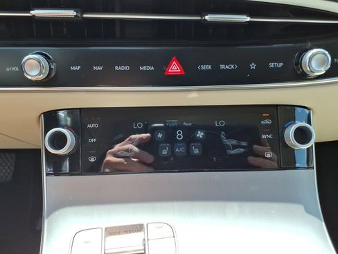 Used 2026 Genesis GV70 2.5T Select AWD/4WD image 23