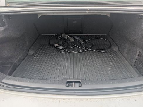 Used 2022 Volvo S60 T8 R-Design Expression w/ Protection Package Premier image 13